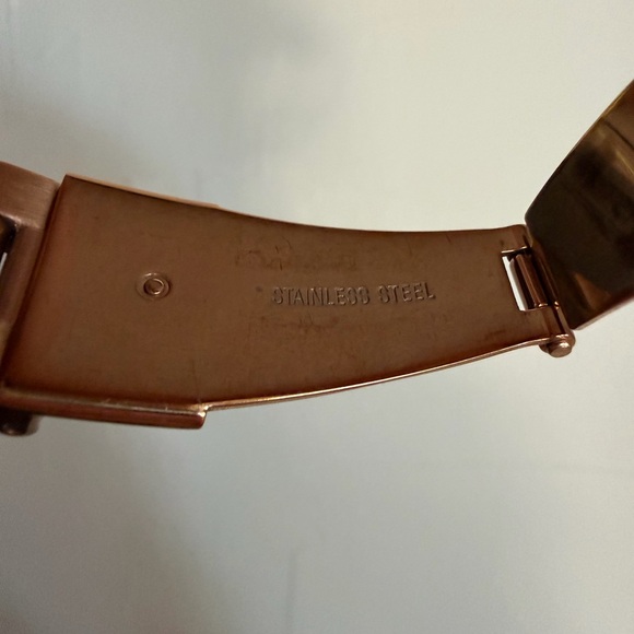 Michael Kors Rose Gold Watch with Teal Dial - Picture 6 of 7